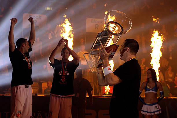 福克斯携手 福克斯携手